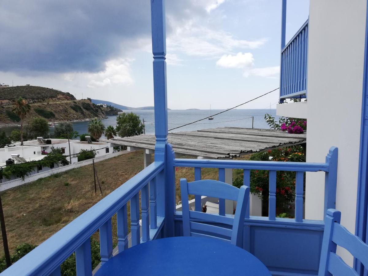 الشقق الفندقية Acherounesفي  Blue House المظهر الخارجي الصورة